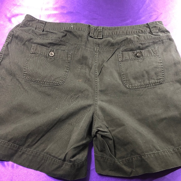 ππ½ππ½Dress Barn Solid Black Plus Size Shortππ½ - Picture 2 of 8